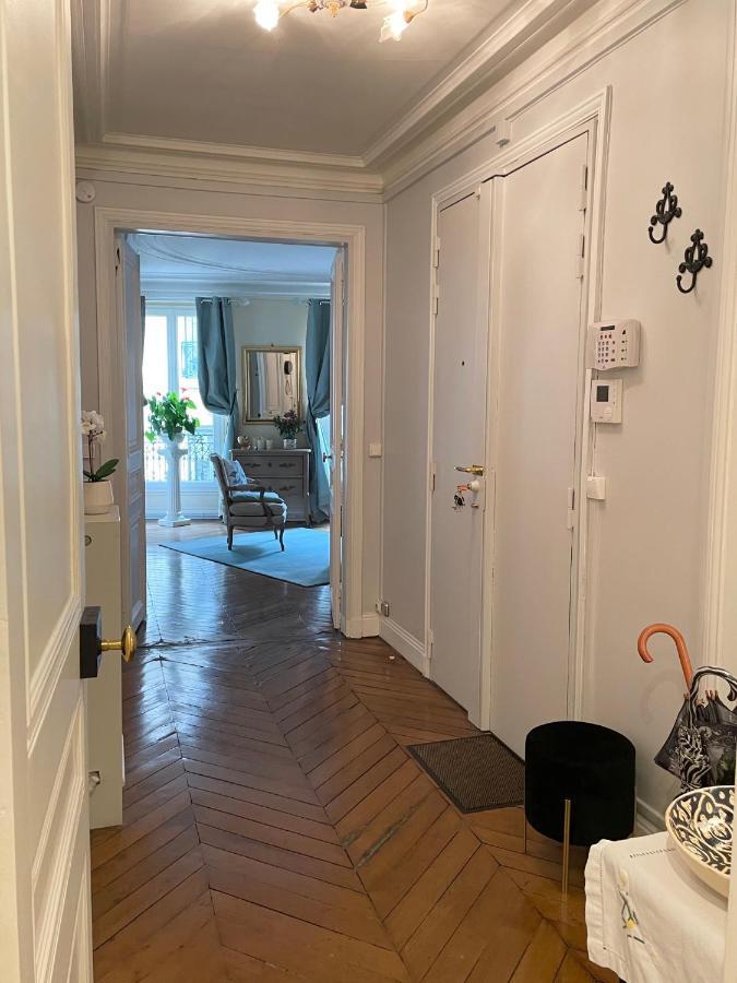 Two-Bedroom Apartment Champs-Elysees Paris Eksteriør billede