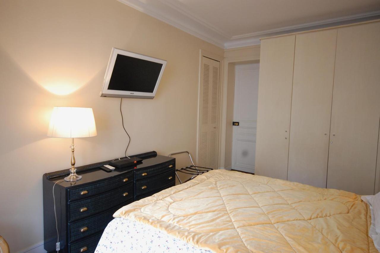 Two-Bedroom Apartment Champs-Elysees Paris Eksteriør billede