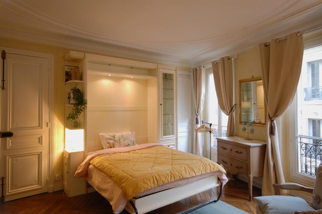 Two-Bedroom Apartment Champs-Elysees Paris Eksteriør billede